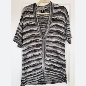 Amber Sun Grey/White Short Sleeve Cardigan Sweater